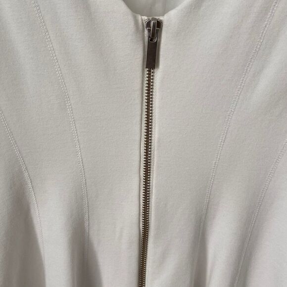 Banana Republic White Round neck Mini Dress in Size 2P - Picture 5 of 13